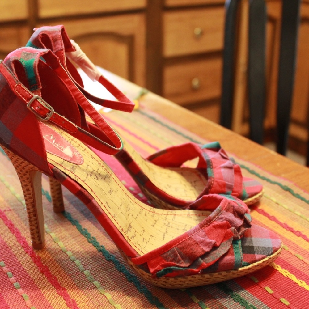 Anne Michelle Heels